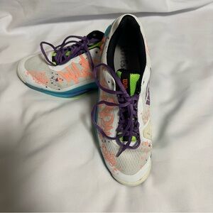 Wilson’s rush pro 4.0 Paris  mens tennis shoes White purple and pink size 11.5